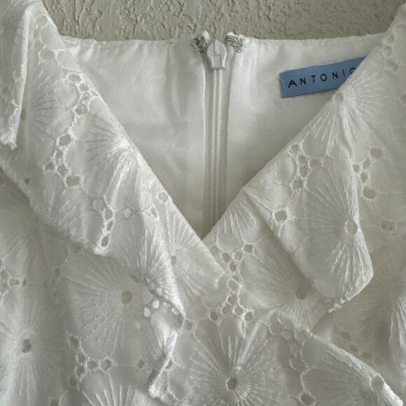Antonio Melani Cocktail White Dress Mini Tank Keyhole Ruffle V-Neck Zipper Sz 2 - Picture 14 of 16